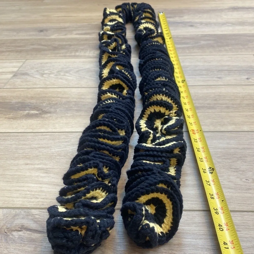 Hand Knit‎ Spiral Ruffle Scarf Black Butter Yellow Boho Skinny Scarf